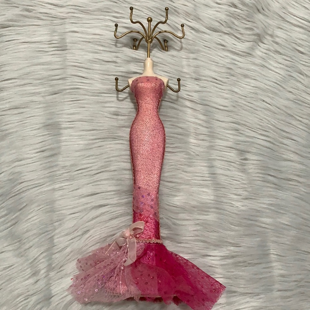 Women’s Mannequin Stand Jewelry Holder